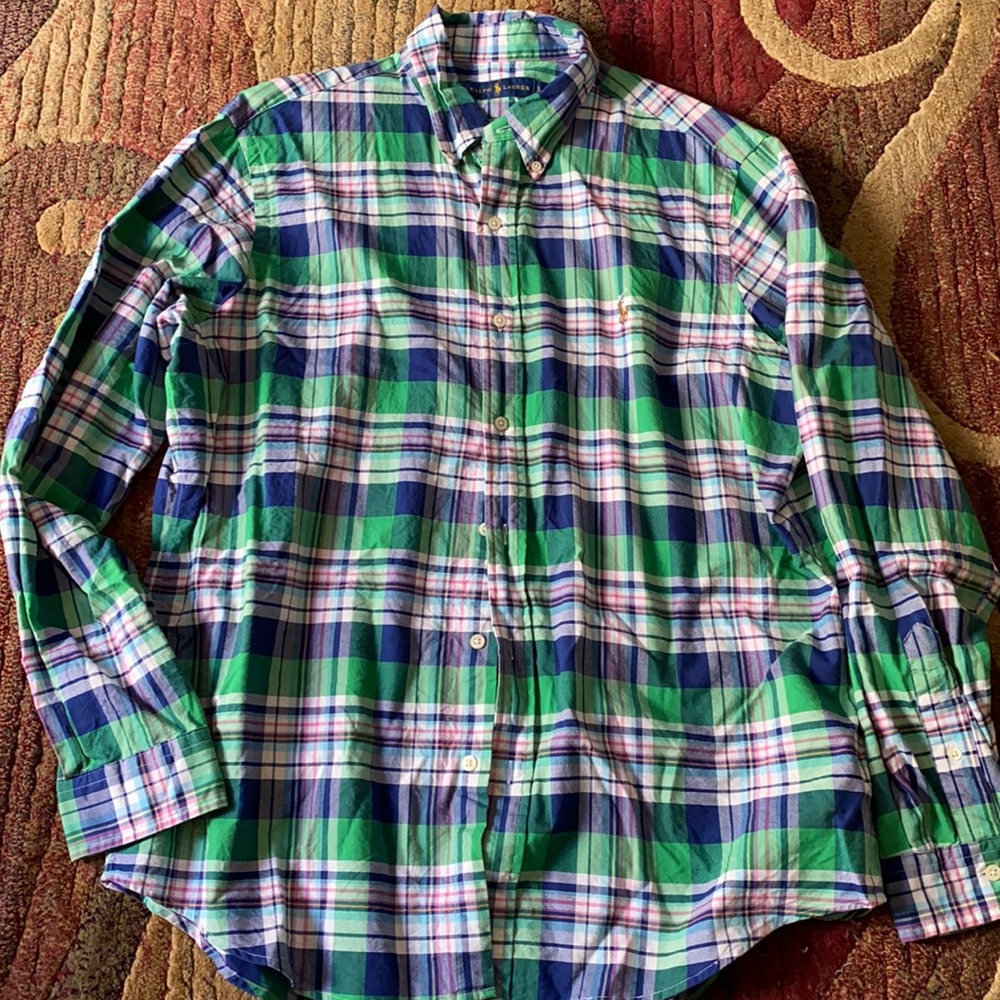 Polo long sleeve size Lrg